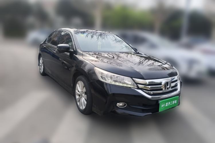 Used Honda Accord 2014 2.4L EX Luxury Edition Front Right 45 Deg