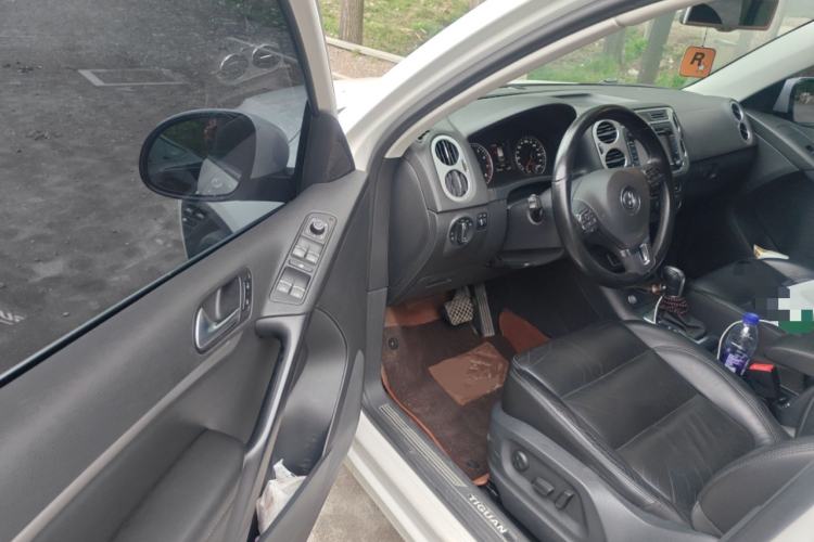 Used Volkswagen Tiguan 2015 1.8TSI Automatic All-Wheel-Drive Luxury Model
