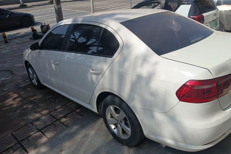 Used Volkswagen Lavida 2017 1.6L Automatic Comfort Edition
