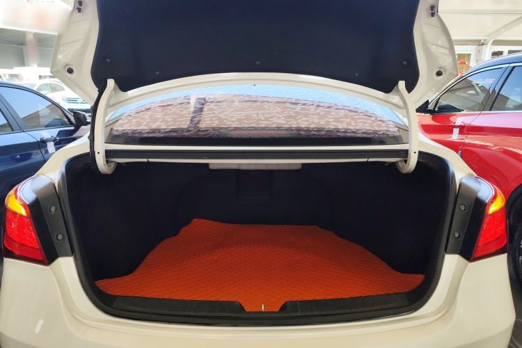 Used Hyundai Mistra 2016 1.8L Automatic Smart GLS Trunk