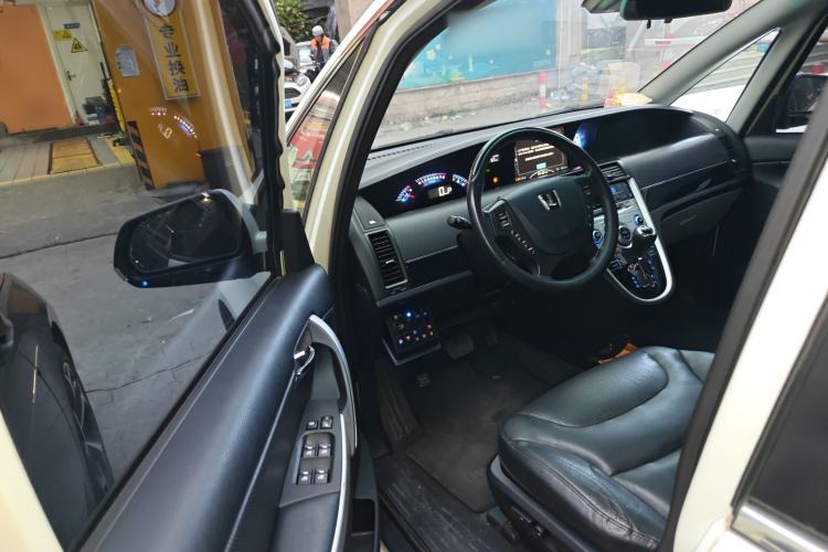 Used Luxgen Great 7 MPV 2013 2.0T Executive Model