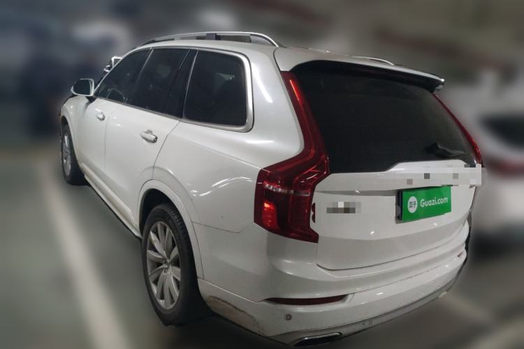 Used Porsche Macan 2018 Macan 2.0T Rear Left 45 Deg