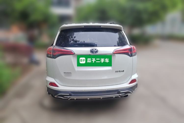 Used Toyota RAV4 2018 2.0L CVT Two-Wheel Drive Fashion X Edition Rear