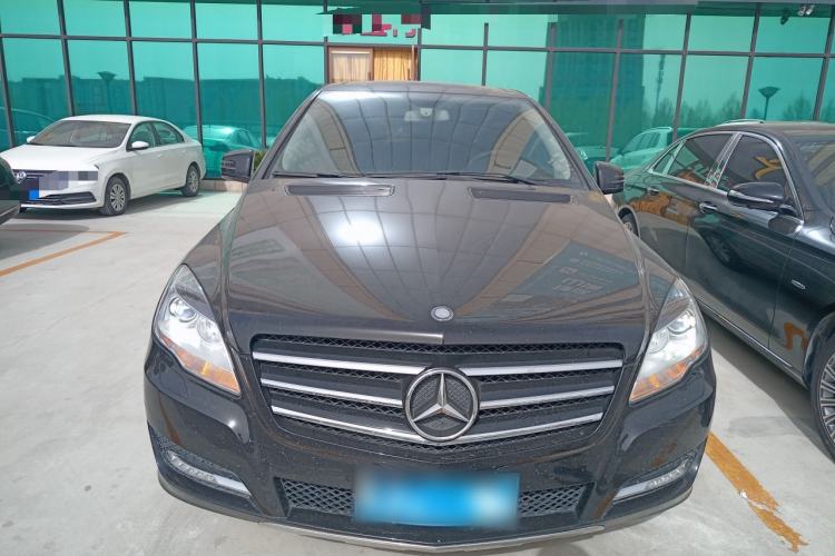 Used Mercedes-Benz R-Class 2017 R 320 4MATIC Business Edition Prestige Model
