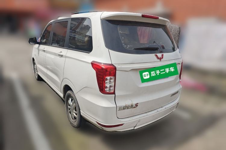 Used Wuling Hongguang 2018 1.5L S Comfort Model L2B
