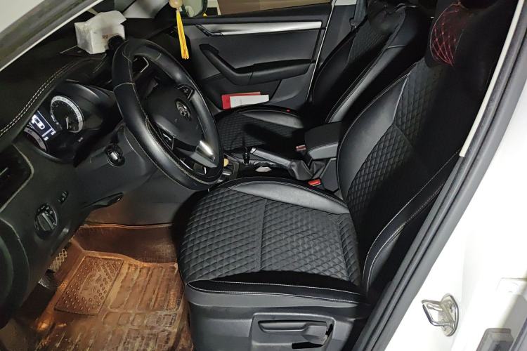 Used Skoda Octavia 2019 1.5L Automatic Smart Drive Luxury Edition China VI Standard