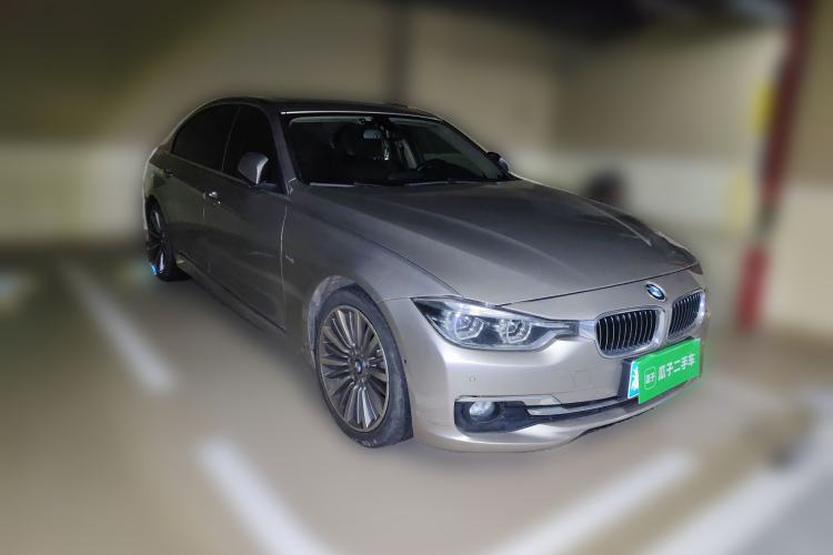 Used BMW 3 Series 2018 320Li Leading Luxury Package Front Right 45 Deg