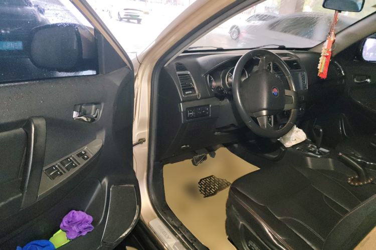 Used Geely Auto SX7 2014 2.0L Automatic Prestige Edition
