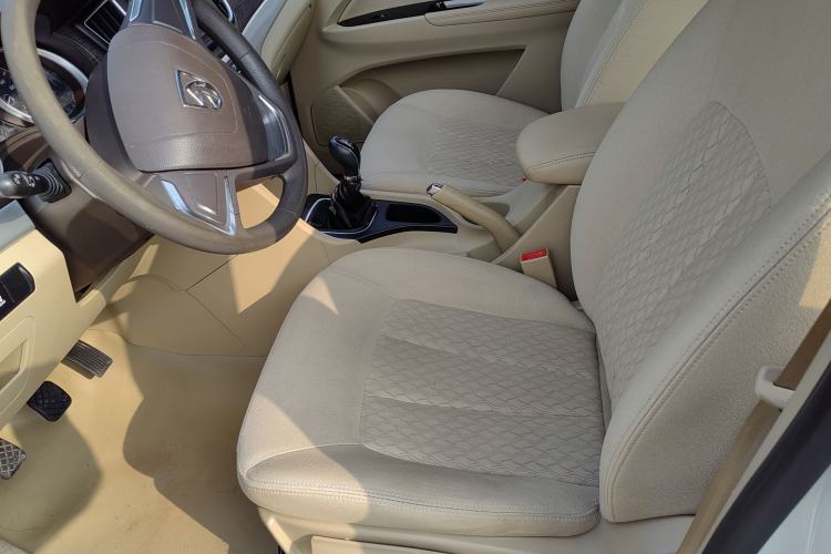 Used Baojun 730 2016 1.5L Manual Value Edition 7 Seats China V Emission Standard