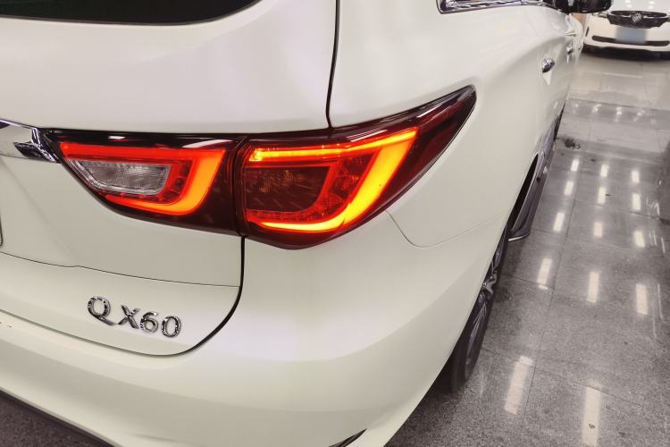 Used Infiniti QX60 2020 2.5 S/C Hybrid Two-Wheel-Drive Excellence Edition
