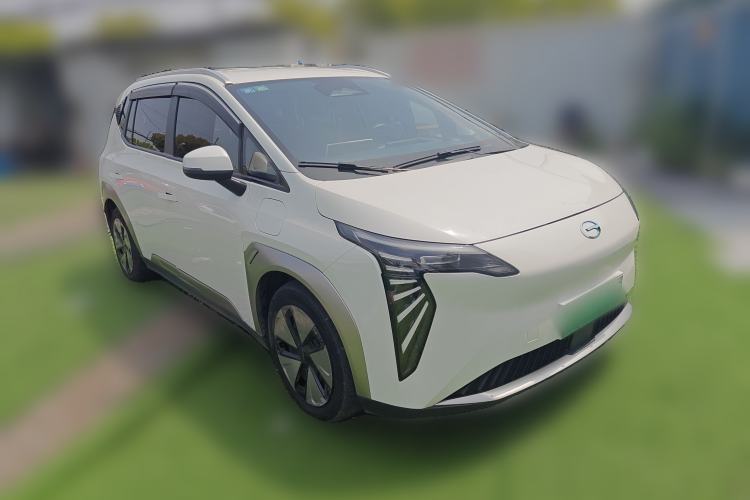 Used AION Y 2023 Plus 610 Enjoy Edition Front Right 45 Deg