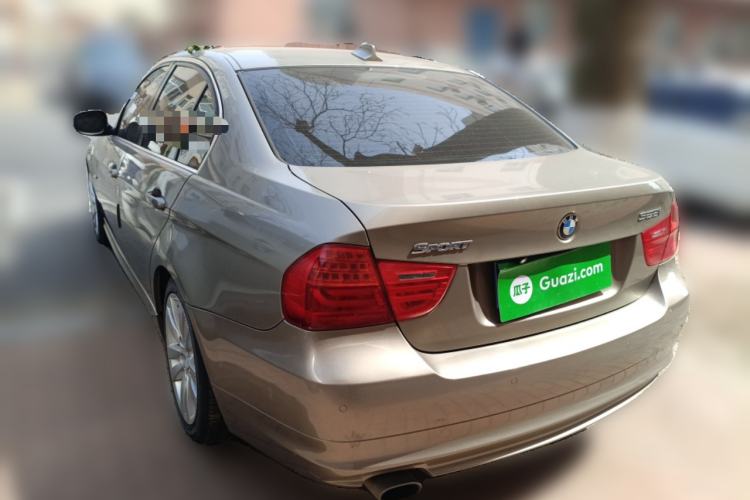 Used BMW 3 Series 2010 320i Luxury Model Rear Left 45 Deg