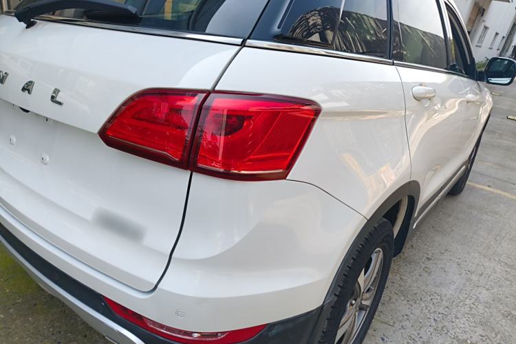 Used Haval H6 Coupe 2016 Blue Label 1.5T Automatic Two-Wheel Drive Urban Model Exterior 3