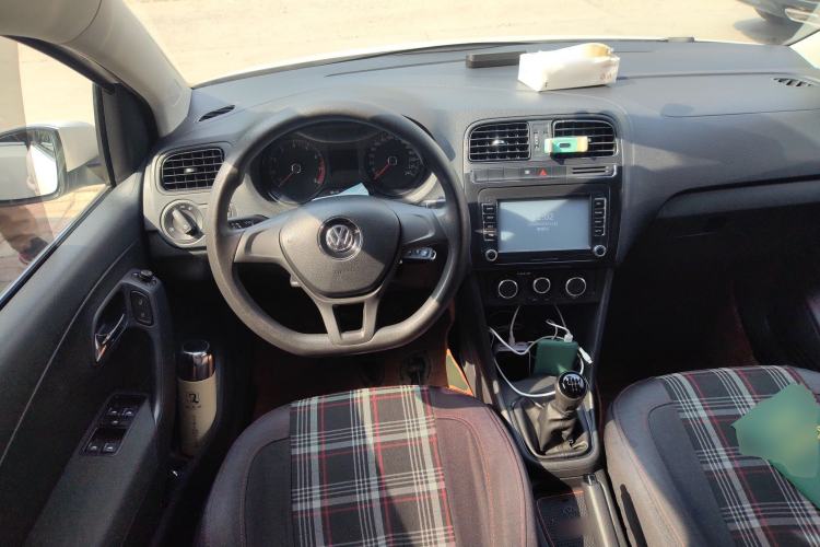 Used Volkswagen Polo 2016 1.4L Manual Fashion Model
