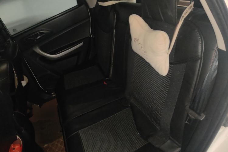 Used CHANGAN CS35 2015 1.6L Automatic Luxury Model China IV Standard
