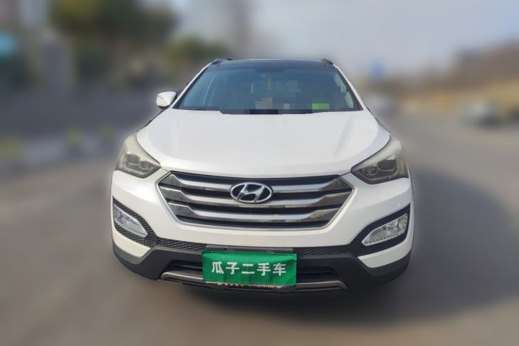Used Hyundai Santa Fe 2015 2.0T Automatic Two-Wheel Drive Smart Version 5 Seats