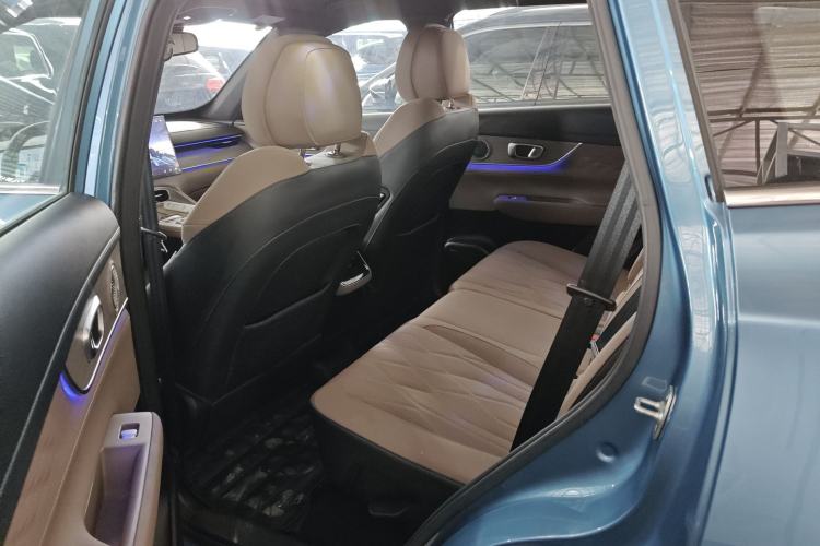 Used Chery Tiggo 8 PLUS C-DM 2025 1.5T 116 km Prestige Version 5 Seats