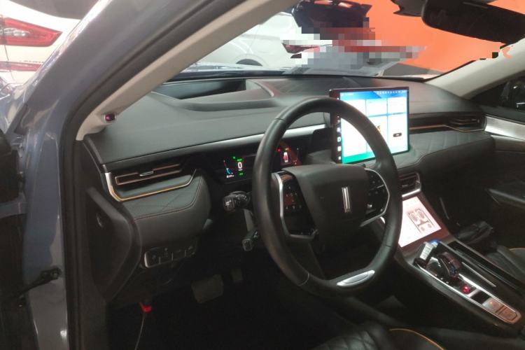 Used Wey Latte DHT 2022 1.5T DHT Extra-Large Cup Center Console