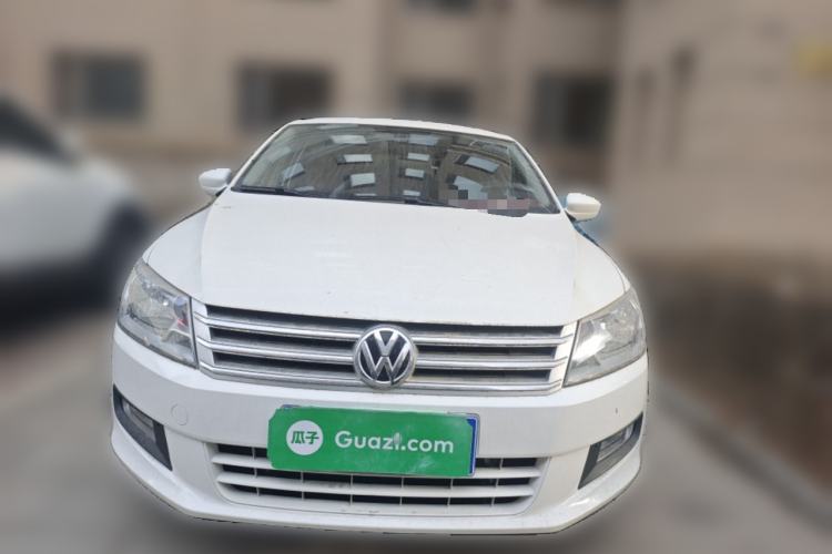 Used Volkswagen Santana 2013 1.6L Manual Comfort Edition Front