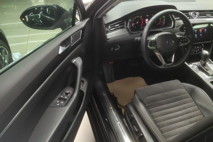 Used Volkswagen Magotan 2020 330TSI DSG Luxury Edition