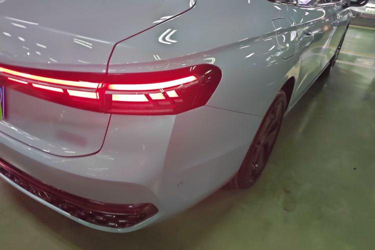 Used Volkswagen Passat 2025 Pro 380TSI Starry Dragon Luxury Edition Right Rear Taillight