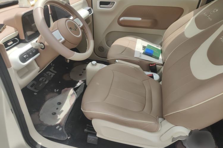 Used Wuling Hongguang MINIEV 2024 3rd Generation 215km Advanced Version
