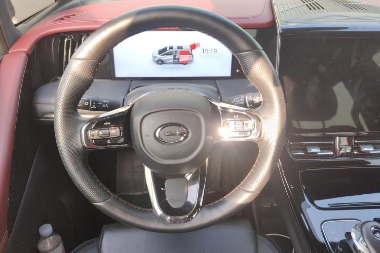 Used GAC Trumpchi M8 2023 Zongshi Series Dual-Motor Supreme Edition Steering Wheel
