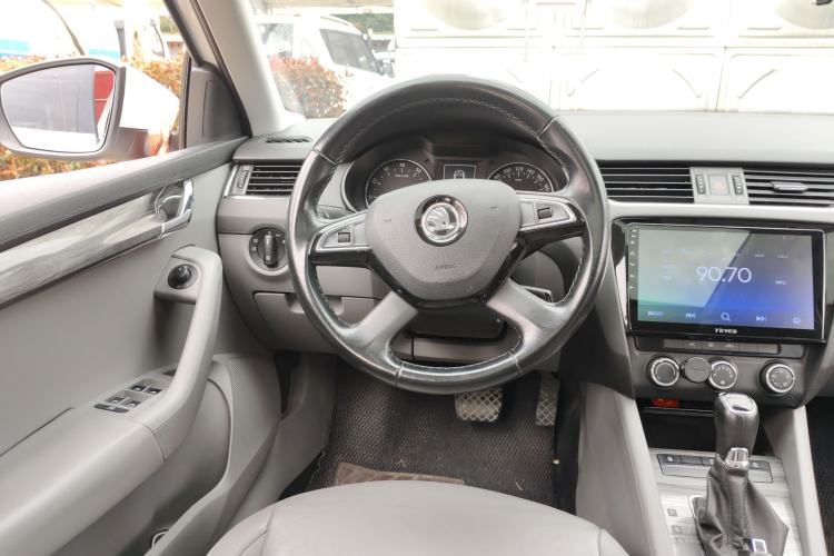 Used Skoda Octavia 2015 1.6L Automatic Yijun Edition