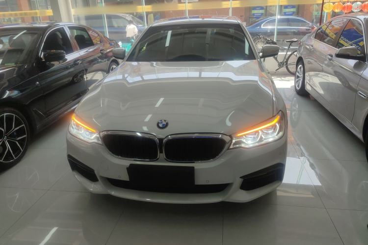 Used BMW 5 Series 2018 Restyled 530Li Leading Edition M Sport Package
