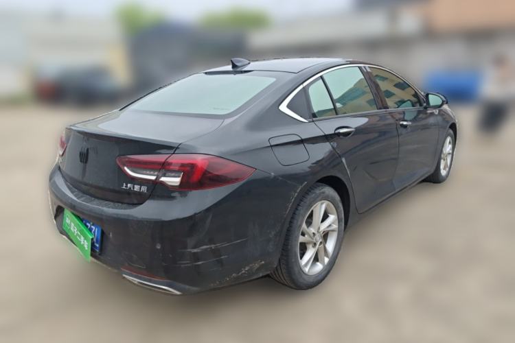 Used Buick Regal 2024 25T Deluxe Edition Rear Right 45 Deg