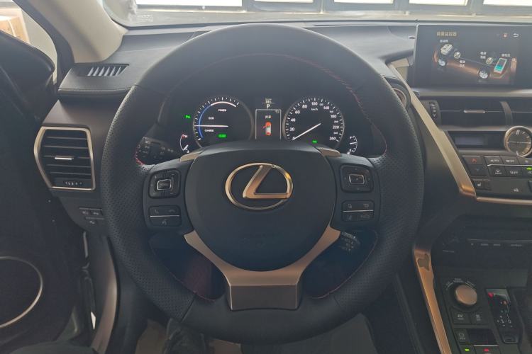 Used Lexus NX 2015 300h All-Wheel-Drive Fēngzhì Edition Steering Wheel