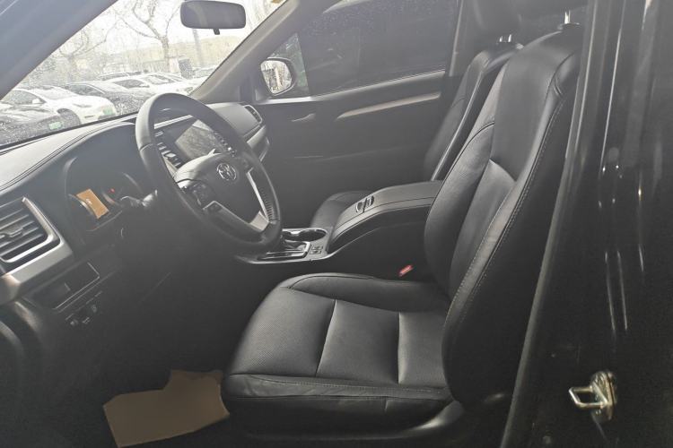 Used Toyota Highlander 2017 2.0T Four-Wheel Drive Luxury Edition 7 Seats
