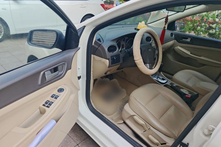 Used Ford Focus 2013 Hatchback Classic 1.8L Automatic Fashion Edition