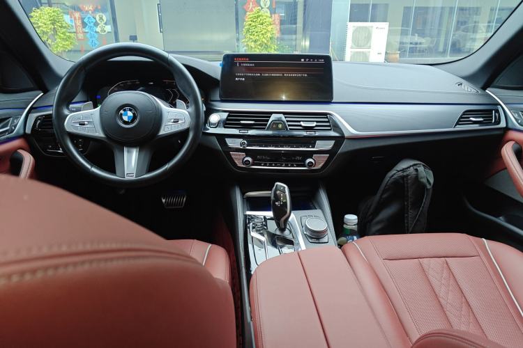 Used BMW 5 Series 2022 Second Facelift 530Li Leading Edition M Sport Package
