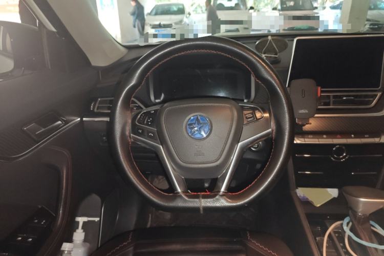 Used Venucia T60 2018 1.6L CVT Smart & Fun Version China V Standard
