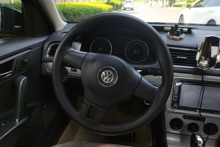 Used Volkswagen Lavida 2013 Restyled Classic 1.6L Automatic Comfort Edition
