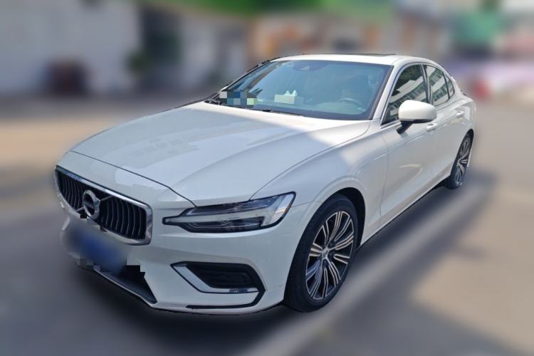 Used Volvo S60 2022 B4 Zhiyuan Luxury Edition
