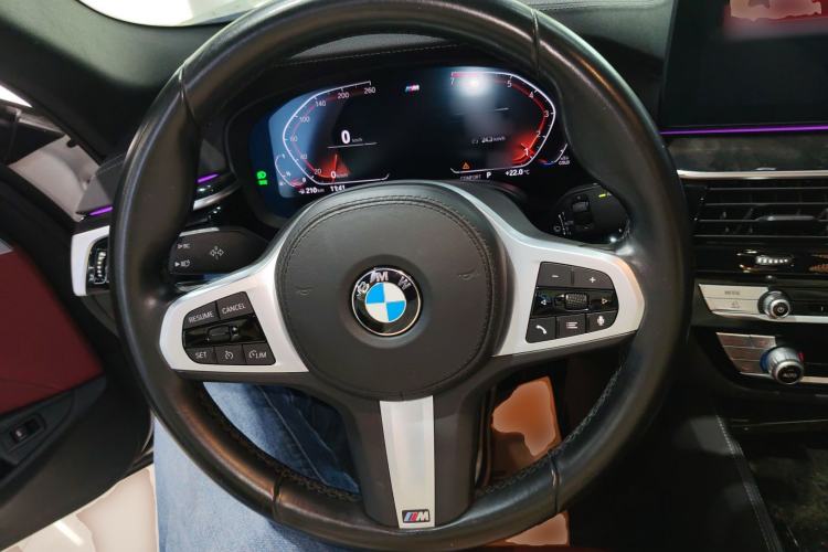 Used BMW 5 Series 2021 525Li M Sport Package Steering Wheel