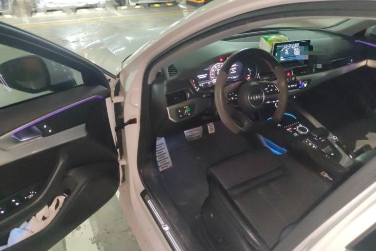 Used Audi A4L 2018 30th Anniversary Edition 40 TFSI Sport Edition