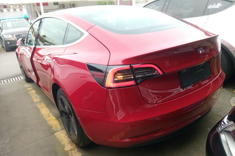 Used Tesla Model 3 2019 Long-Range Rear-Wheel-Drive Version Rear Left 45 Deg