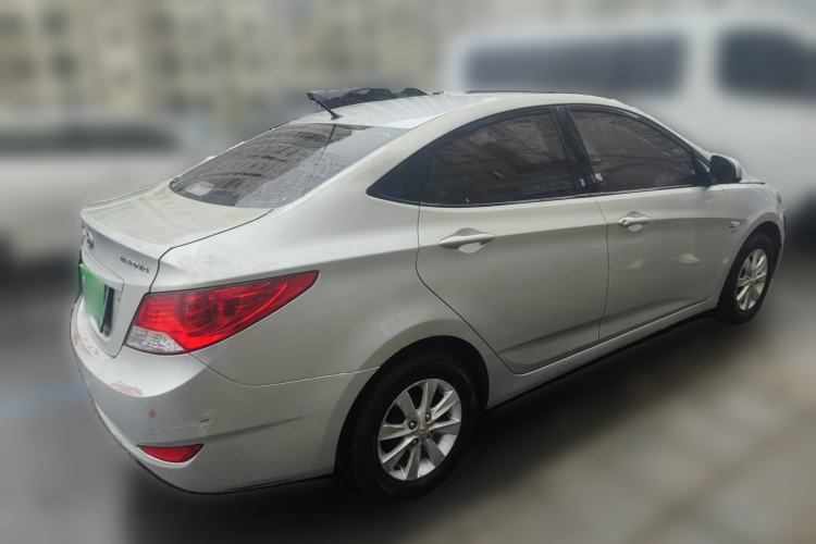 Used Hyundai Verna (older generation) 2010 Sedan 1.4L Manual Comfort GS
