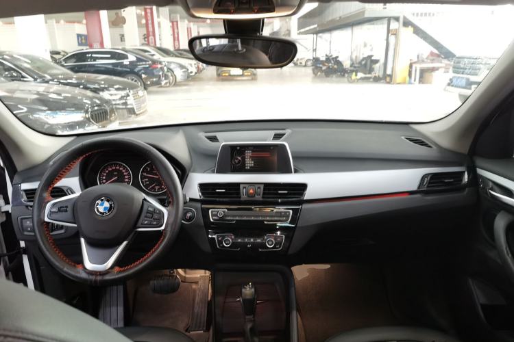 Used BMW X1 2016 sDrive18Li Fashion Model Center Console