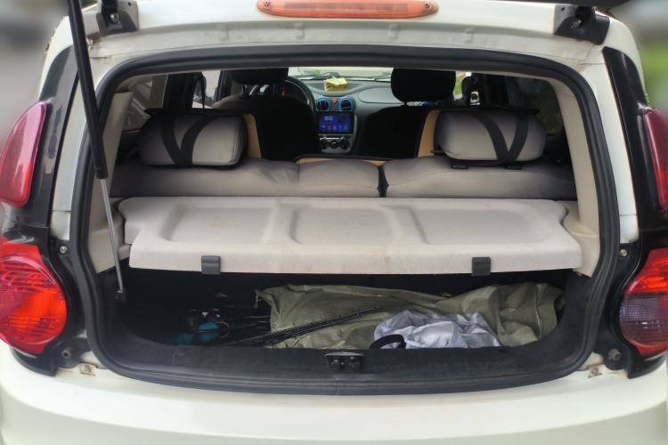 Used JMEV E200N  Trunk