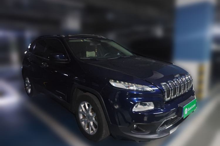 Used Jeep Cherokee 2017 2.0L Superior Edition
