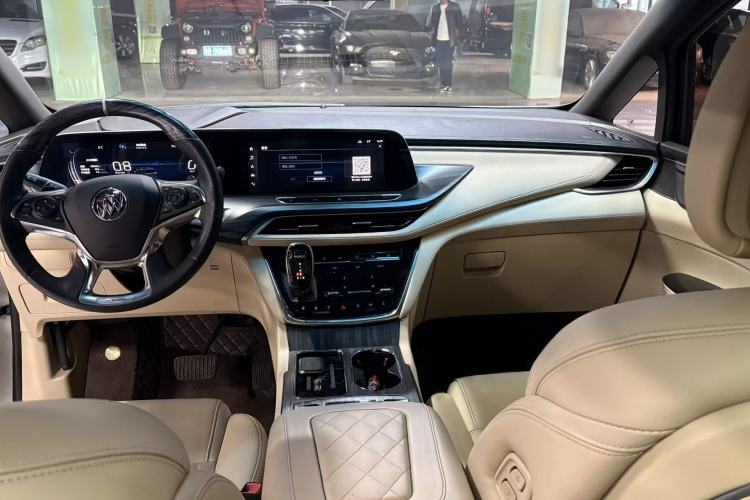 Used Buick GL8 2022 ES Landtrek 653T Flagship Model