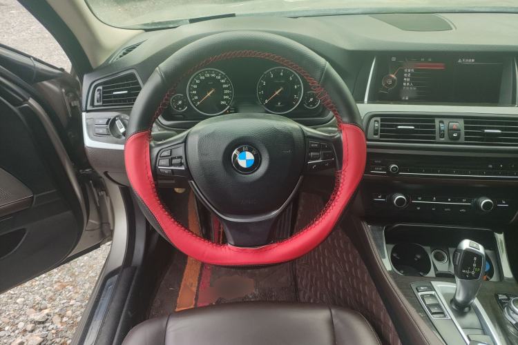 Used BMW 5 Series 2017 525Li Luxury Design Package Steering Wheel