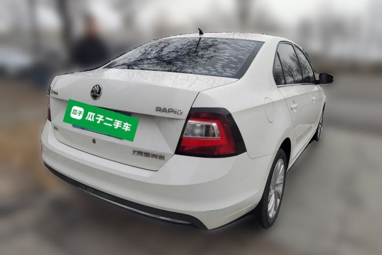 Used Skoda Rapid 2018 1.6L Automatic Comfort Edition Rear Right 45 Deg