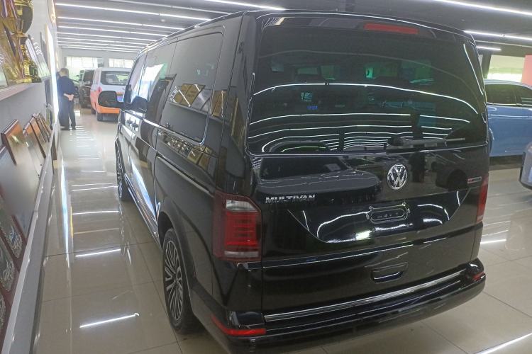 Used Volkswagen Multivan 2018 2.0 TSI 4x4 Explorer Edition 7-Seater
