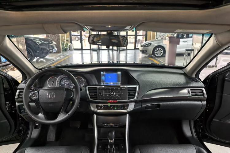 Used Honda Accord 2015 2.0L LXS Elite Edition Interior 1