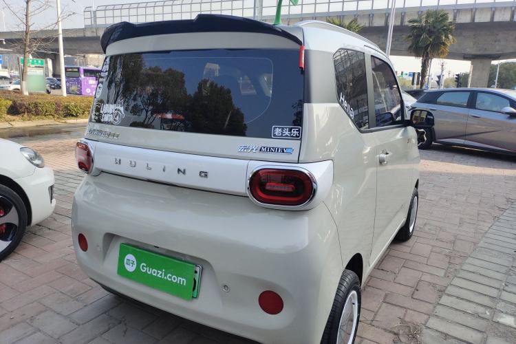 Used Wuling Hongguang MINIEV 2024 3rd Generation 215km Advanced Version
